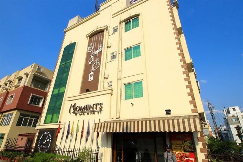 Moments Hotel Колката Екстериор снимка