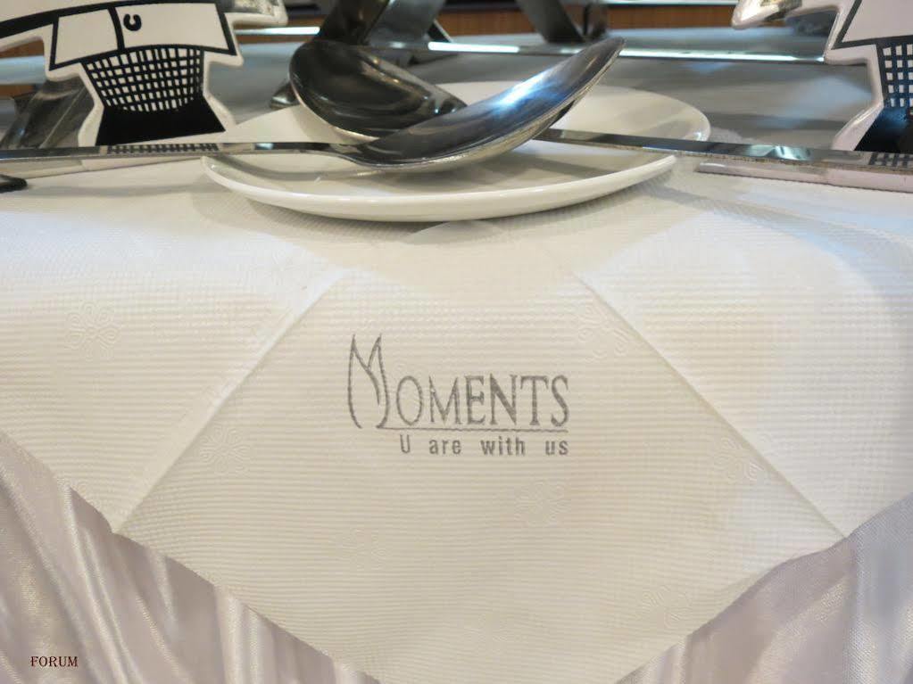 Moments Hotel Колката Екстериор снимка